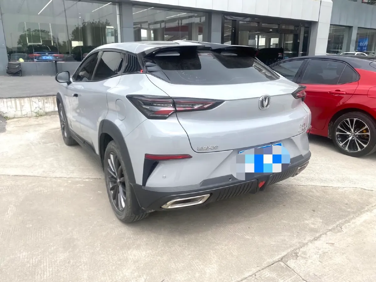 2022 ChangAn UNI-T 1.5T 188HP L4 7DCT,autocango,china used car exporter,china ev exporter,chinese used car exporter,chinese used ev exporter