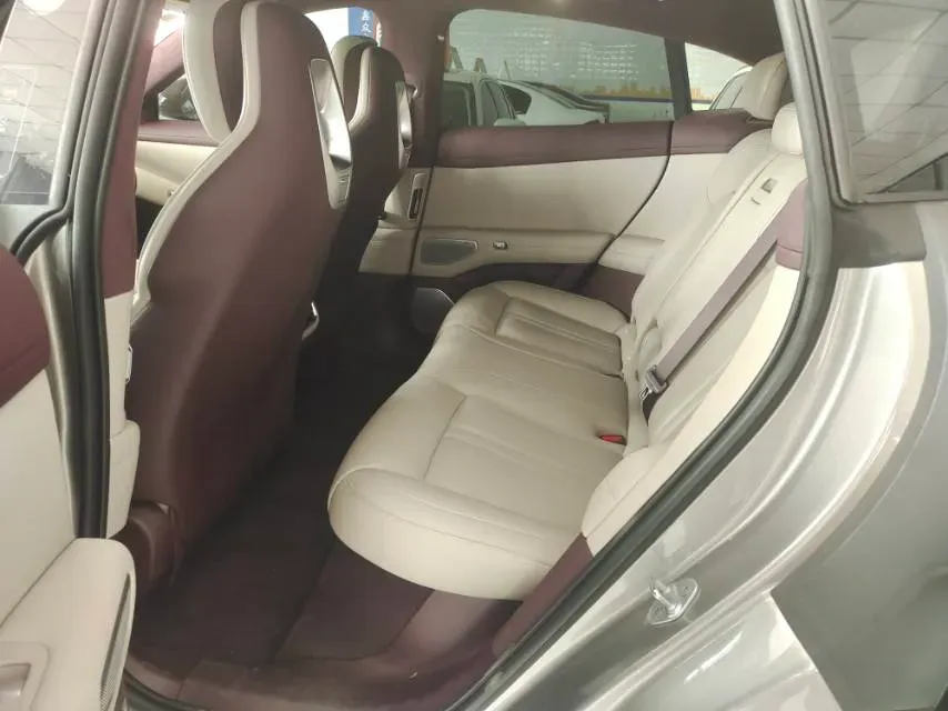 2025 MI YU7 BEV 101.7KWH,autocango,china used car exporter,china ev exporter,chinese used car exporter,chinese used ev exporter