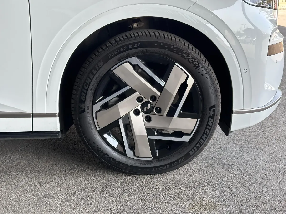 2025 ONVO L90 BEV,autocango,china used car exporter,china ev exporter,chinese used car exporter,chinese used ev exporter