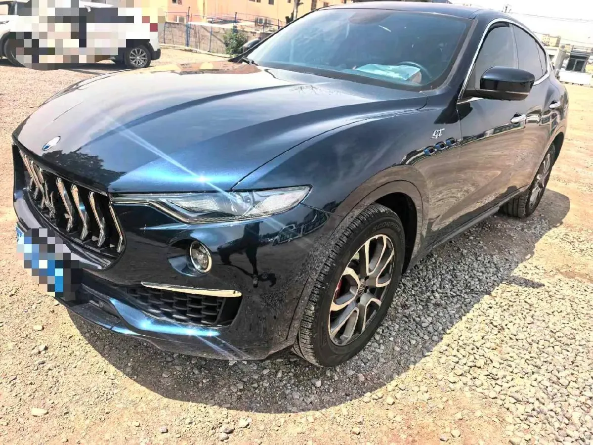 2022 Maserati Levante 2.0T 330HP L4 8AT,autocango,china used car exporter,china ev exporter,chinese used car exporter,chinese used ev exporter