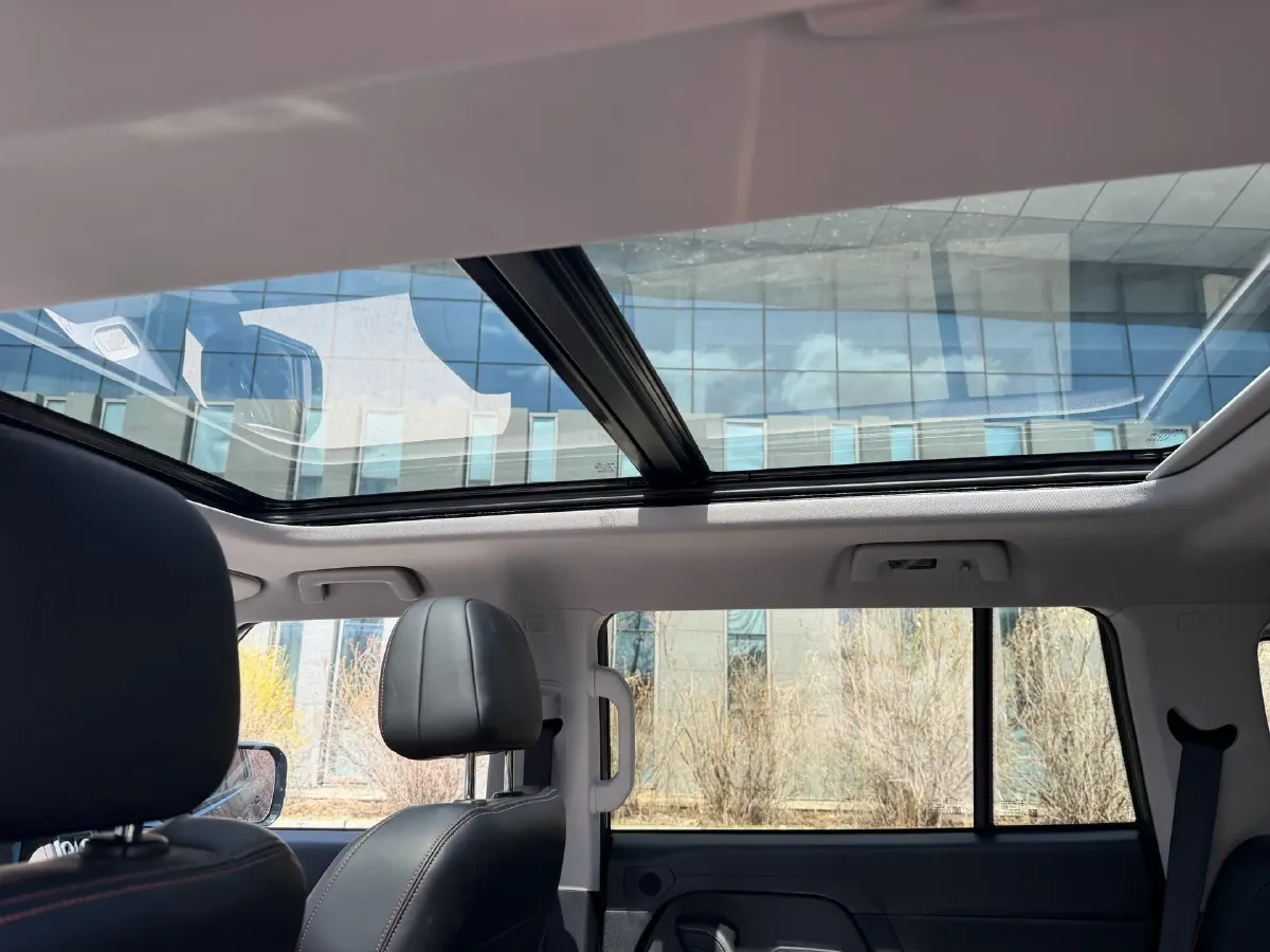 2025 MAXUS XinTu V70 2.0T 150HP L4 9AT,autocango,china used car exporter,china ev exporter,chinese used car exporter,chinese used ev exporter