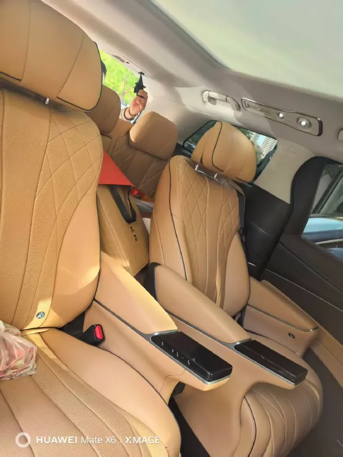 2024 Denza D9 1.5T 139HP L4 E-CVT PHEV 40KWH,autocango,china used car exporter,china ev exporter,chinese used car exporter,chinese used ev exporter