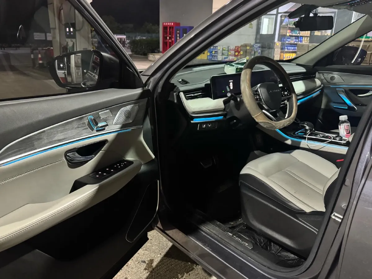 2023 Jetour X70 PRO 2.0T 254HP L4 7DCT,autocango,china used car exporter,china ev exporter,chinese used car exporter,chinese used ev exporter