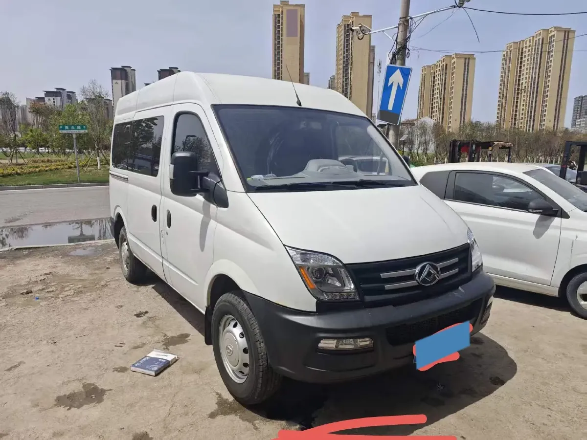 2020 MAXUS XinTu V80 2.5T 136HP L4 6MT,autocango,china used car exporter,china ev exporter,chinese used car exporter,chinese used ev exporter