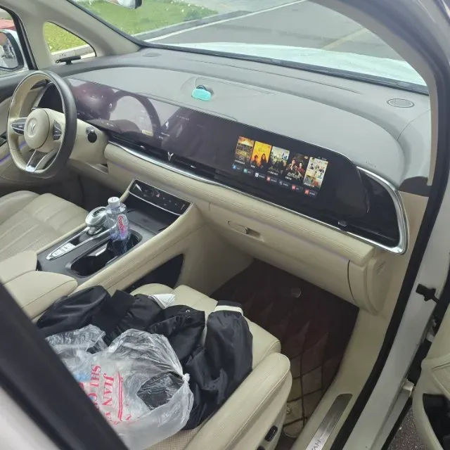 2022 Voyah Dream 1.5T 136HP L4 PHEV 25.57KWH,autocango,china used car exporter,china ev exporter,chinese used car exporter,chinese used ev exporter