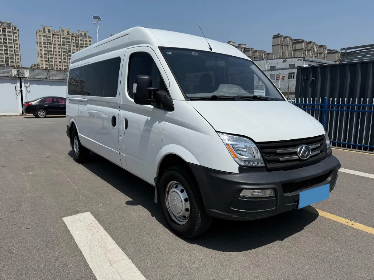2020 MAXUS XinTu V80 2.5T 136HP L4 6MT,autocango,china used car exporter,china ev exporter,chinese used car exporter,chinese used ev exporter