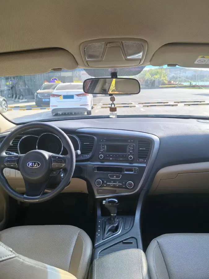 2016 Kia K5 2.0L 161HP L4 6AT,autocango,china used car exporter,china ev exporter,chinese used car exporter,chinese used ev exporter