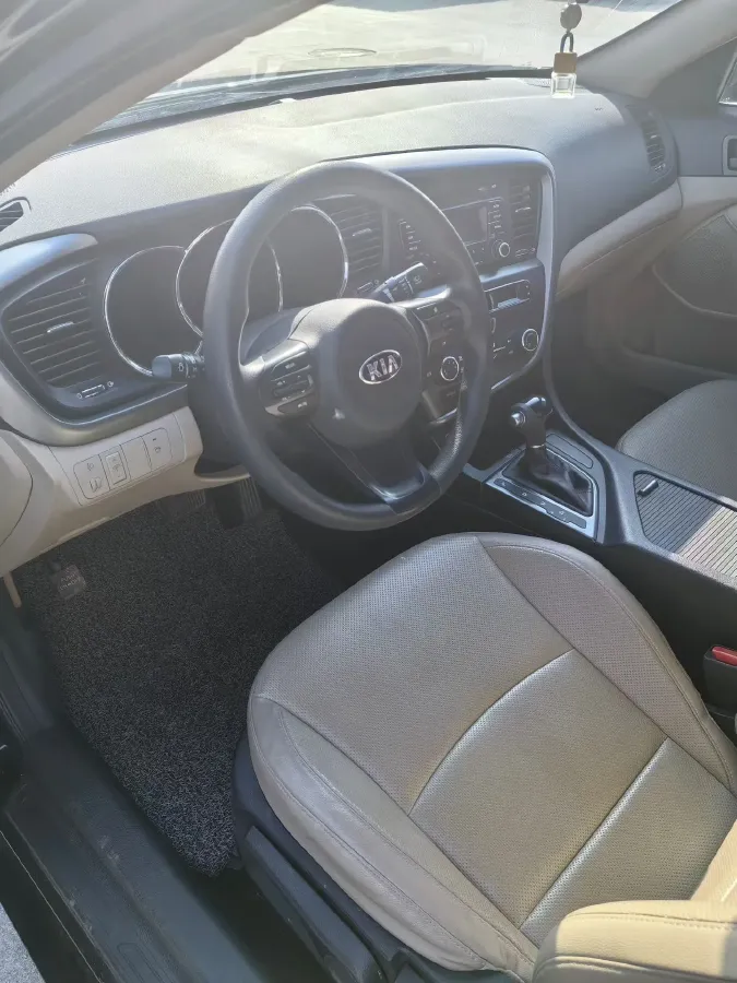 2016 Kia K5 2.0L 161HP L4 6AT,autocango,china used car exporter,china ev exporter,chinese used car exporter,chinese used ev exporter