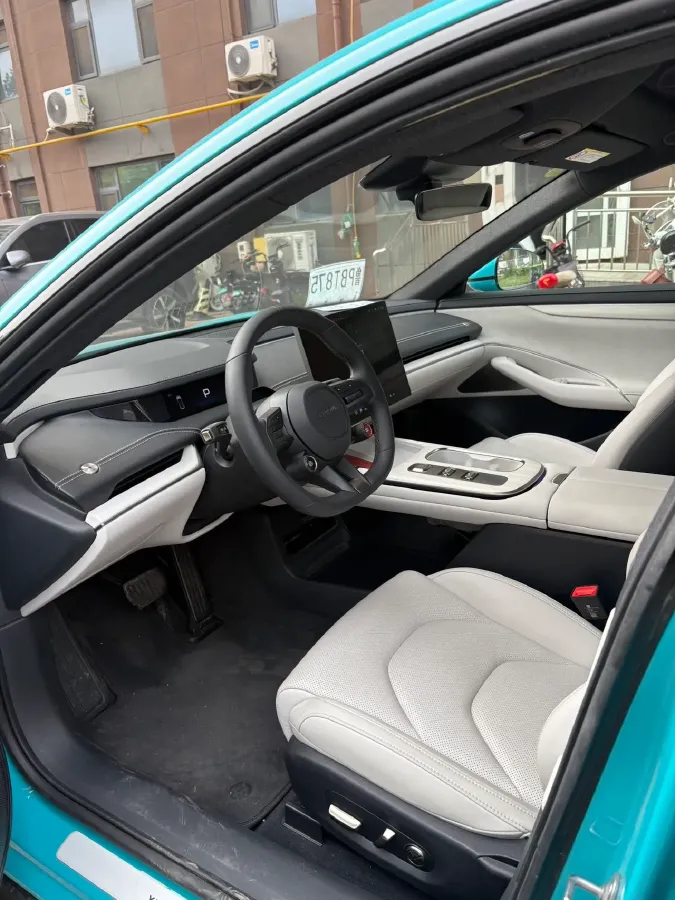 2024 MI SU7 BEV 73.6KWH,autocango,china used car exporter,china ev exporter,chinese used car exporter,chinese used ev exporter