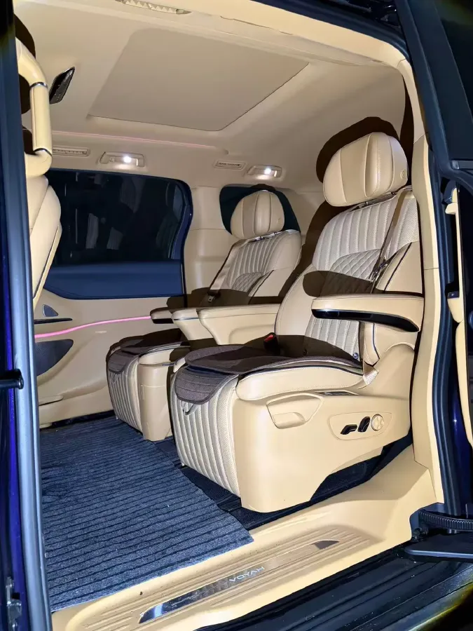 2022 Voyah Dream 1.5T 136HP L4 PHEV 25.57KWH,autocango,china used car exporter,china ev exporter,chinese used car exporter,chinese used ev exporter