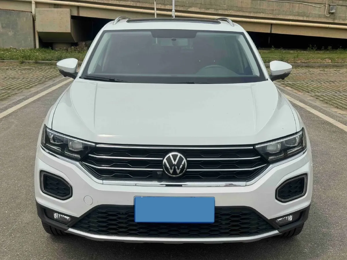 2022 Volkswagen T-Roc 1.4T 150HP L4 7DCT,autocango,china used car exporter,china ev exporter,chinese used car exporter,chinese used ev exporter