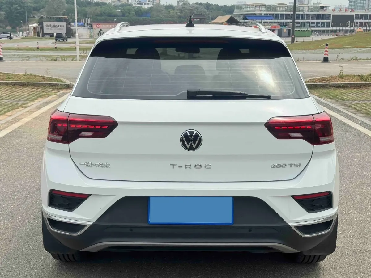 2022 Volkswagen T-Roc 1.4T 150HP L4 7DCT,autocango,china used car exporter,china ev exporter,chinese used car exporter,chinese used ev exporter