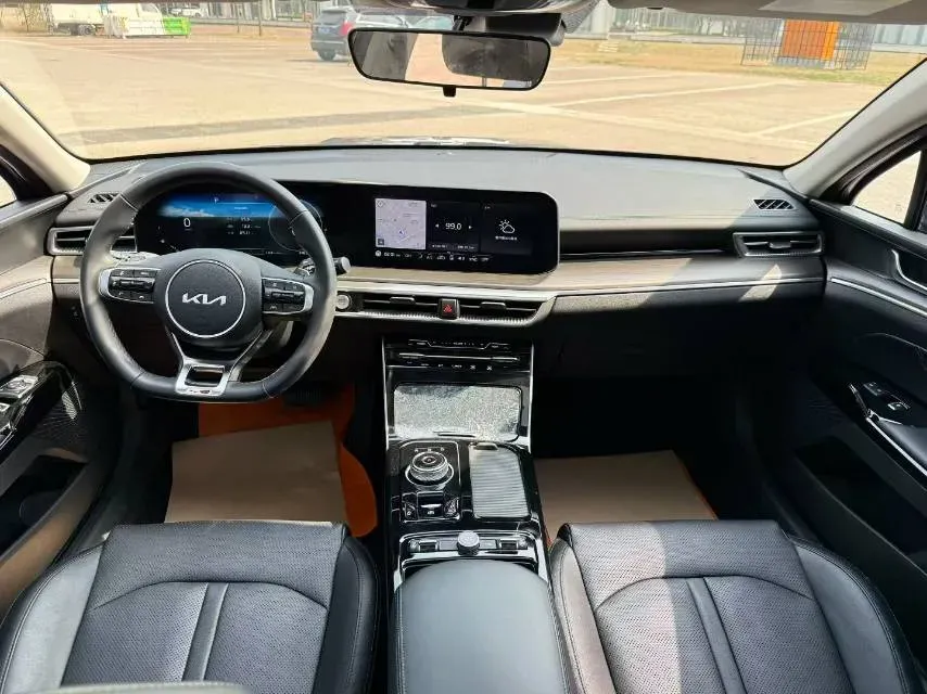 2021 Kia K5 2.0T 240HP L4 8AT,autocango,china used car exporter,china ev exporter,chinese used car exporter,chinese used ev exporter
