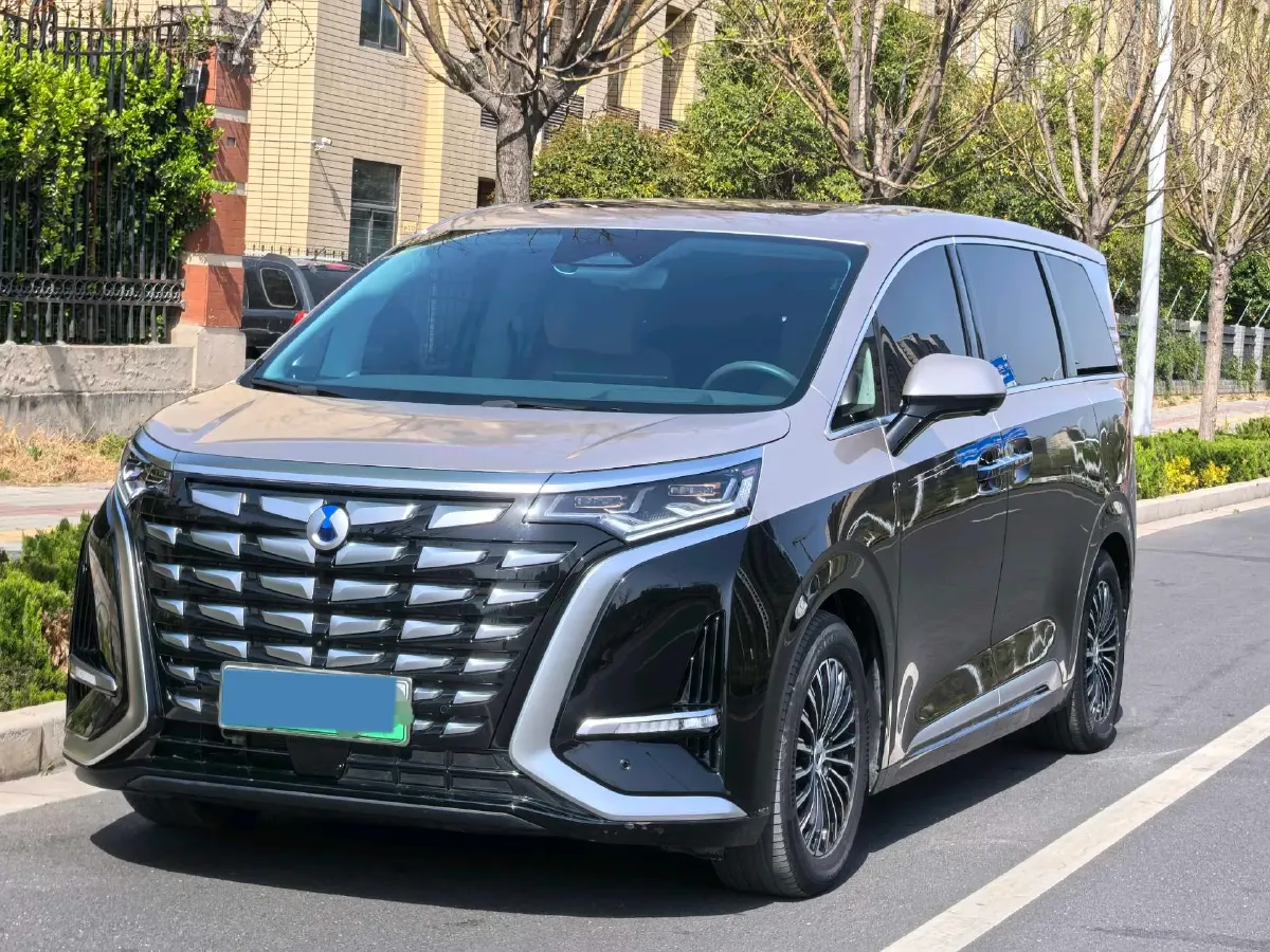 2022 Mercedes-Benz GLC Class 2.0T 197HP L4 9AT,autocango,china used car exporter,china ev exporter,chinese used car exporter,chinese used ev exporter