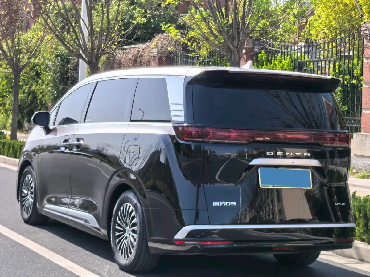 2022 Mercedes-Benz GLC Class 2.0T 197HP L4 9AT,autocango,china used car exporter,china ev exporter,chinese used car exporter,chinese used ev exporter