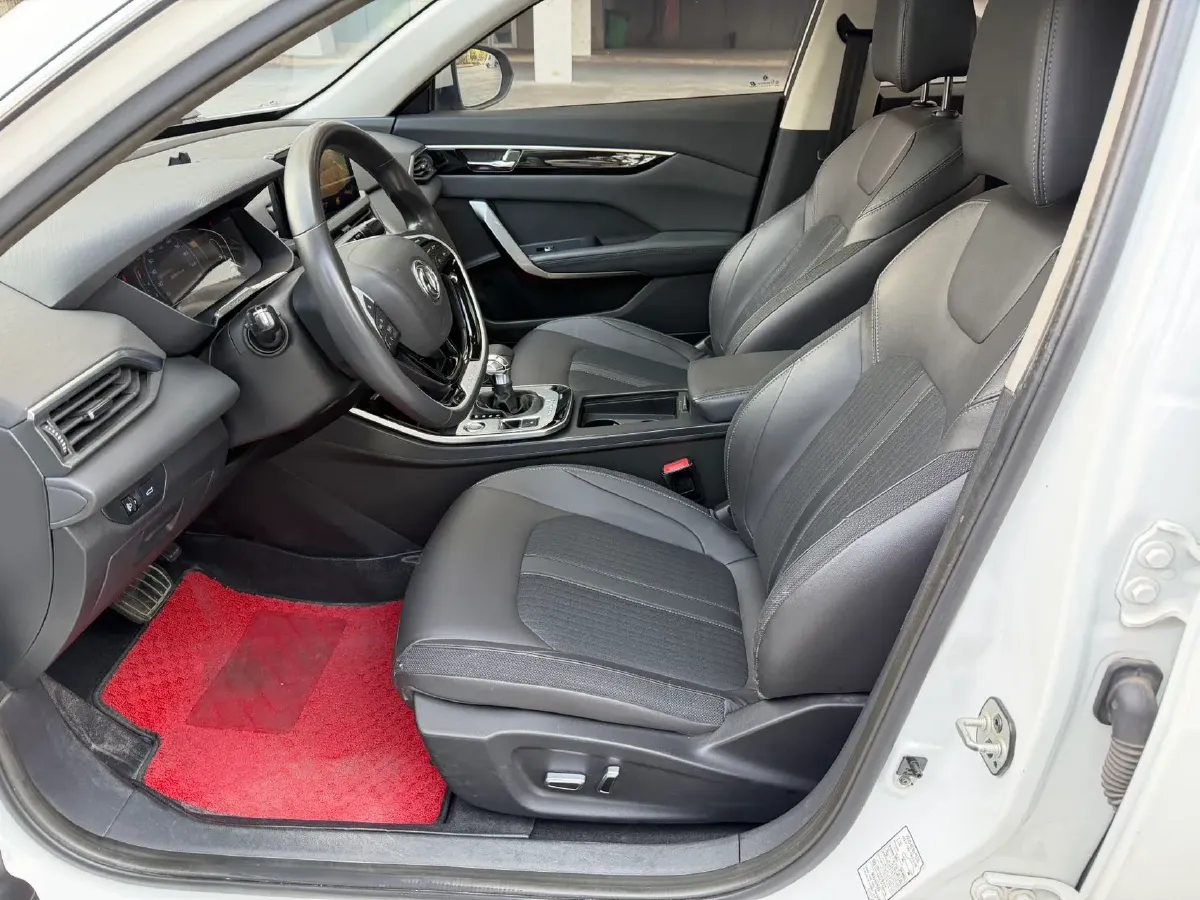 2020 DongFeng Aeolus YiXuan 1.5T 150HP L4 6DCT,autocango,china used car exporter,china ev exporter,chinese used car exporter,chinese used ev exporter