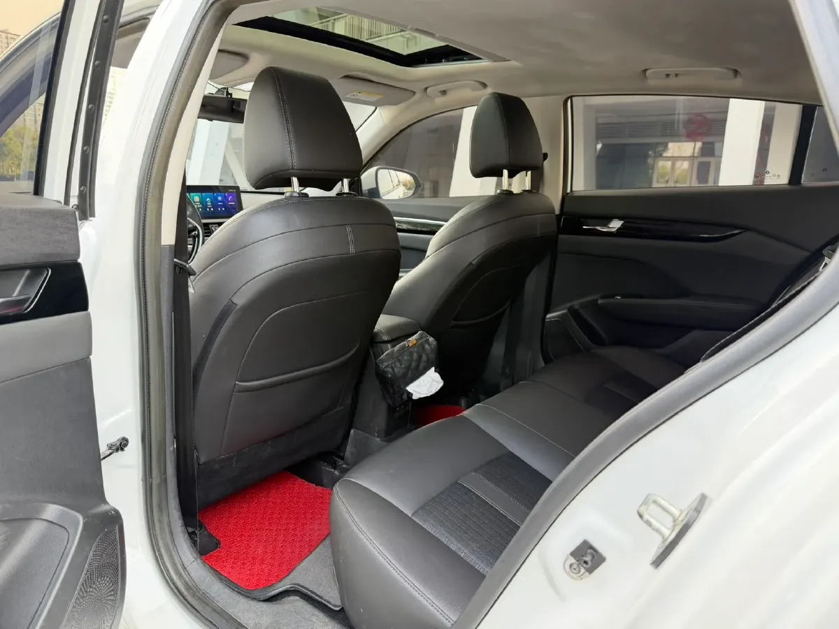 2020 DongFeng Aeolus YiXuan 1.5T 150HP L4 6DCT,autocango,china used car exporter,china ev exporter,chinese used car exporter,chinese used ev exporter