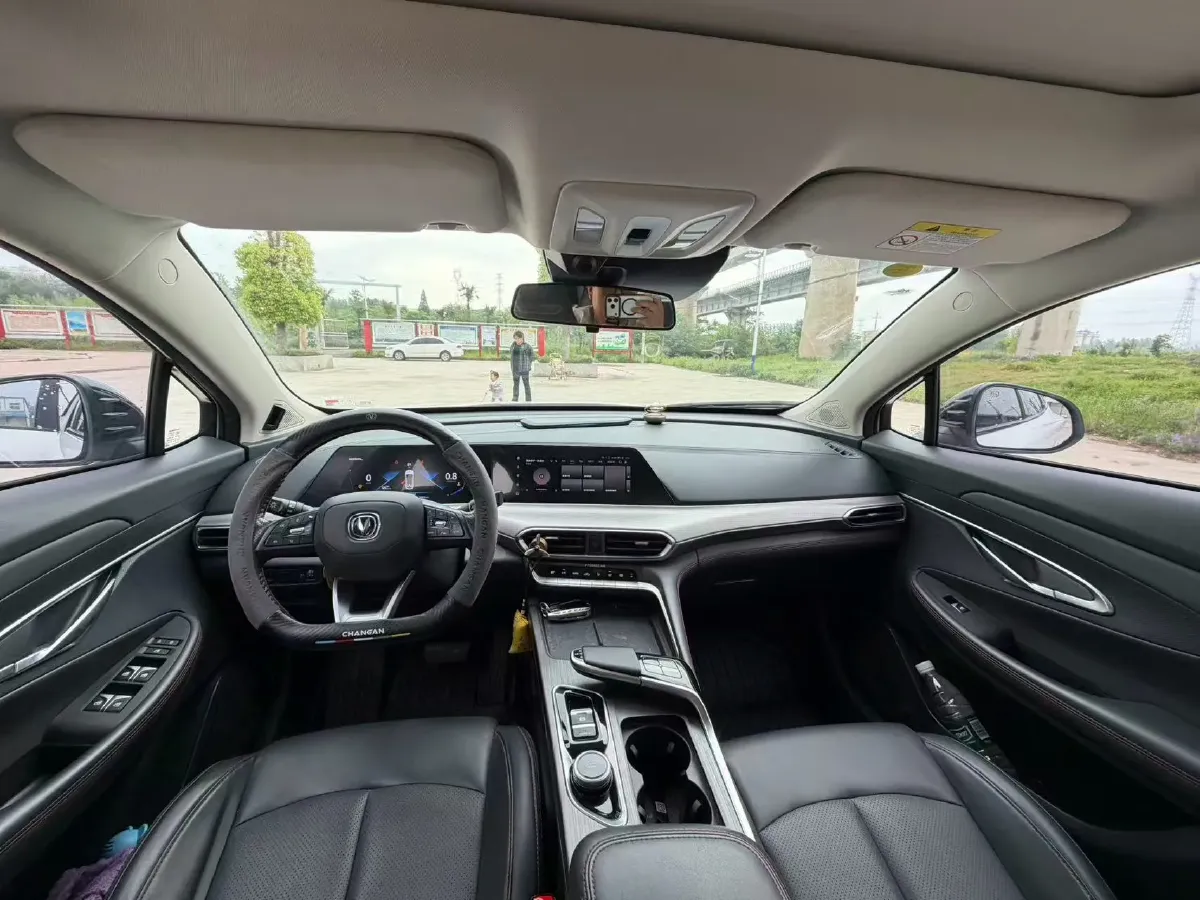 2020 ChangAn UNI-T 1.5T 180HP L4 7DCT,autocango,china used car exporter,china ev exporter,chinese used car exporter,chinese used ev exporter