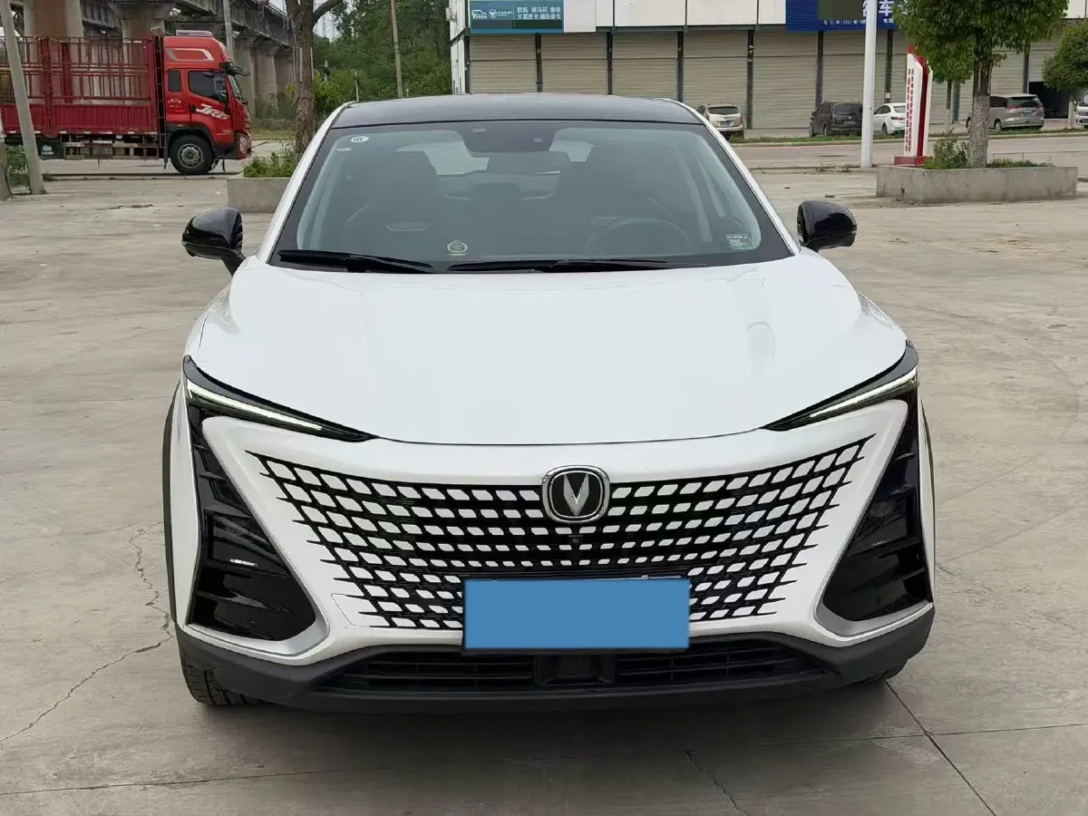 2020 ChangAn UNI-T 1.5T 180HP L4 7DCT,autocango,china used car exporter,china ev exporter,chinese used car exporter,chinese used ev exporter
