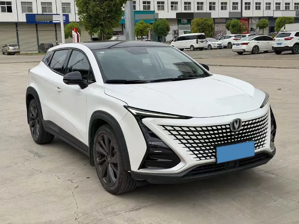 2020 ChangAn UNI-T 1.5T 180HP L4 7DCT,autocango,china used car exporter,china ev exporter,chinese used car exporter,chinese used ev exporter