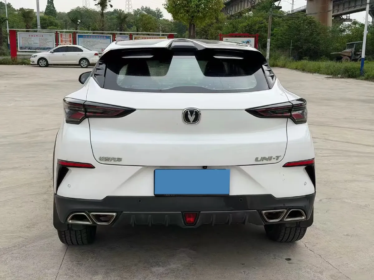 2020 ChangAn UNI-T 1.5T 180HP L4 7DCT,autocango,china used car exporter,china ev exporter,chinese used car exporter,chinese used ev exporter