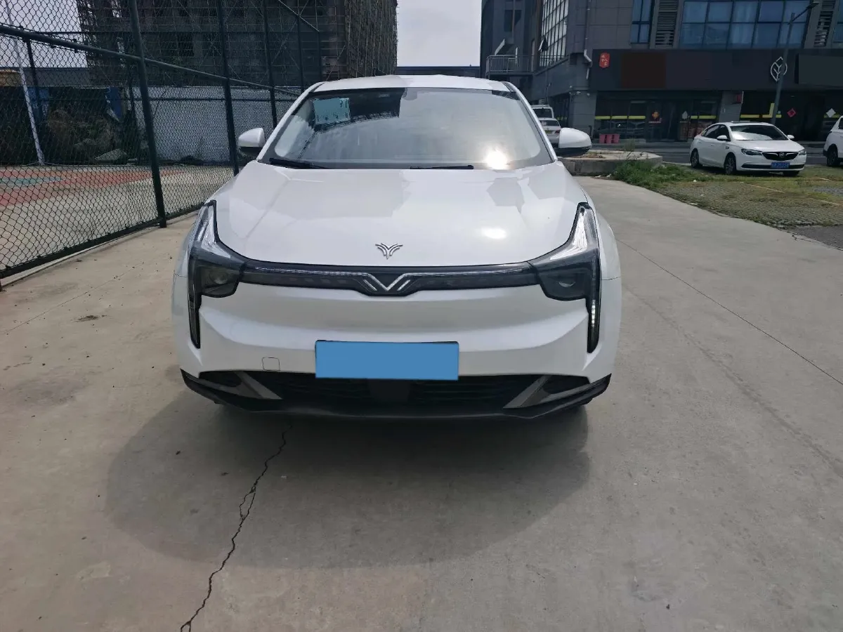 2022 Venucia Grand V 1.5T 190HP L4 7DCT,autocango,china used car exporter,china ev exporter,chinese used car exporter,chinese used ev exporter