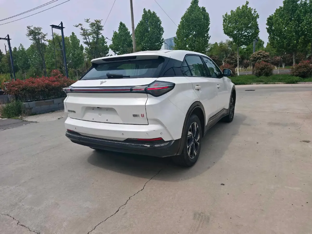 2022 Venucia Grand V 1.5T 190HP L4 7DCT,autocango,china used car exporter,china ev exporter,chinese used car exporter,chinese used ev exporter