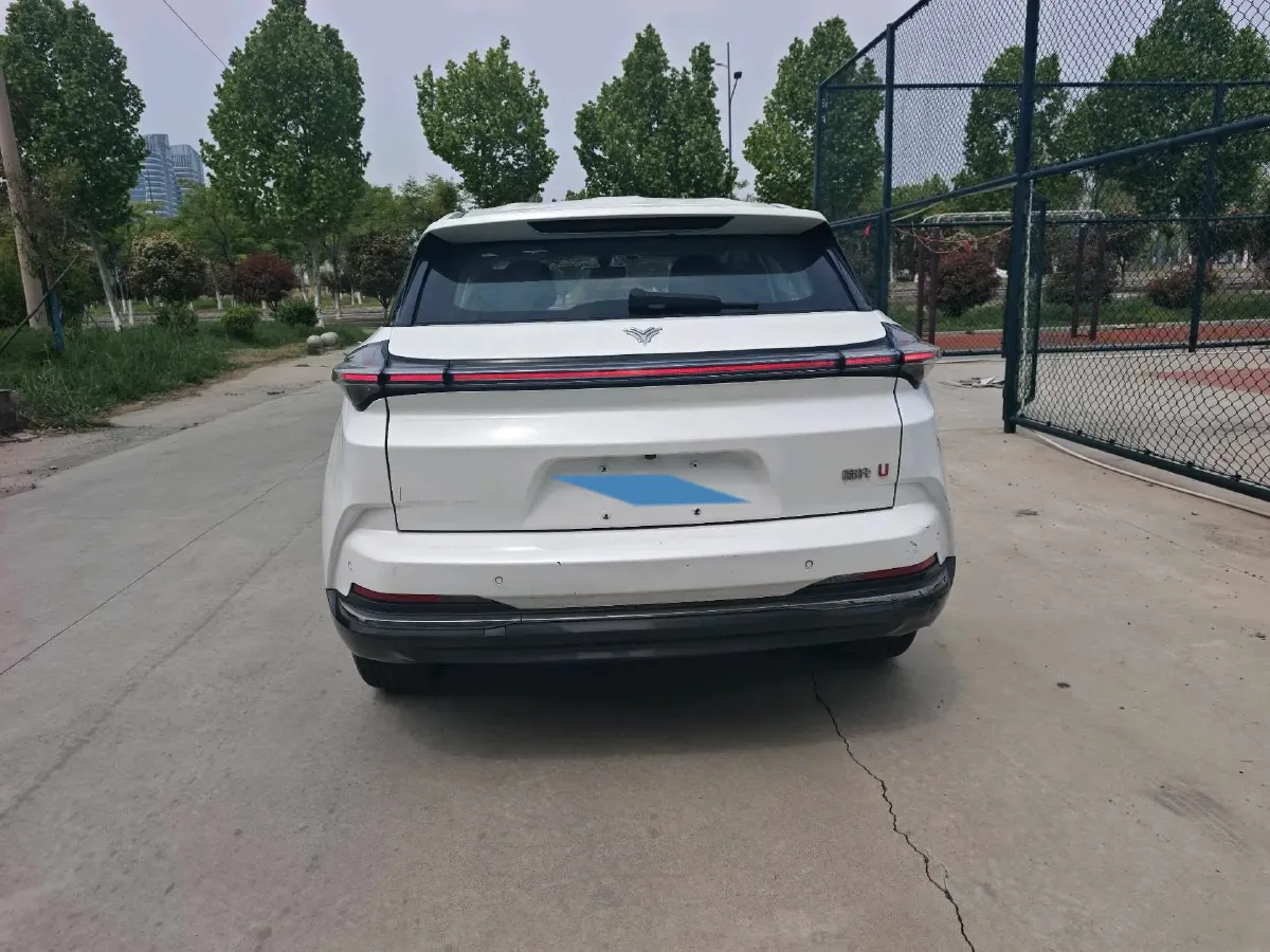 2022 Venucia Grand V 1.5T 190HP L4 7DCT,autocango,china used car exporter,china ev exporter,chinese used car exporter,chinese used ev exporter