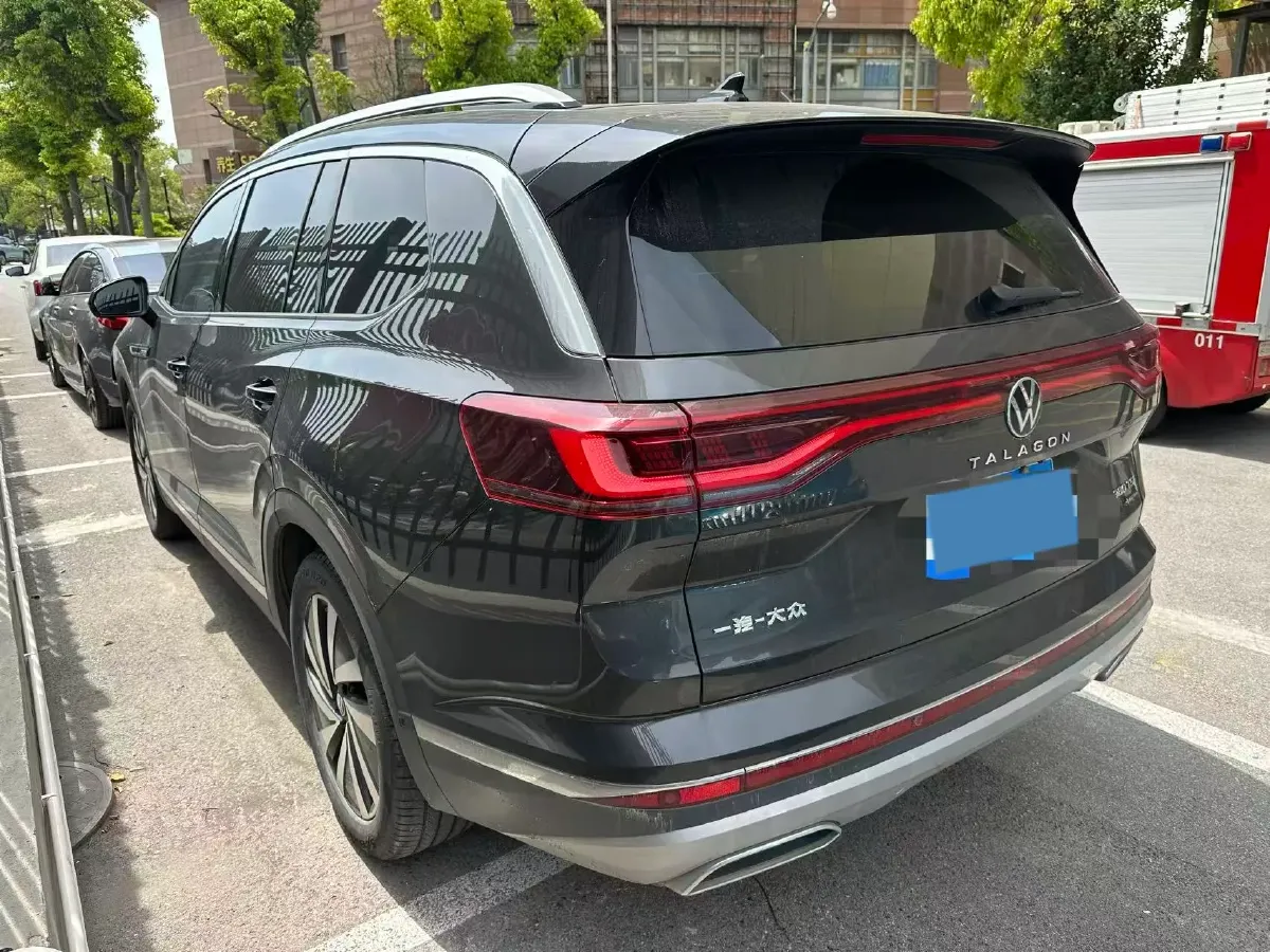 2021 Volkswagen Talagon 2.0T 220HP L4 7DCT,autocango,china used car exporter,china ev exporter,chinese used car exporter,chinese used ev exporter