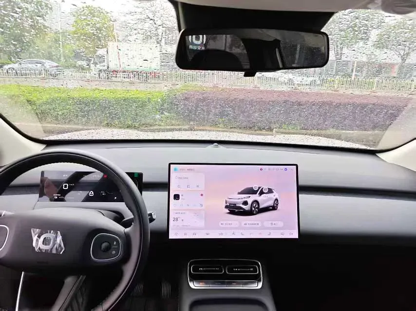 2026 Ruichi Auto EC75 BEV,autocango,china used car exporter,china ev exporter,chinese used car exporter,chinese used ev exporter