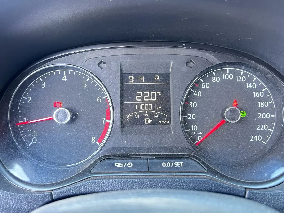 2016 Volkswagen Polo 1.4L 90HP L4 6AT,autocango,china used car exporter,china ev exporter,chinese used car exporter,chinese used ev exporter