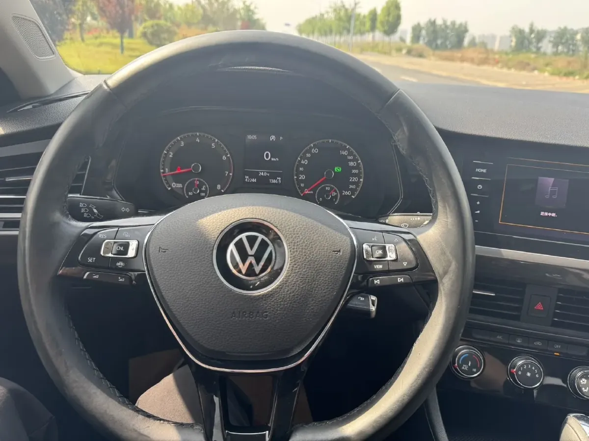 2021 Volkswagen Bora 1.5L 113HP L4 6AT,autocango,china used car exporter,china ev exporter,chinese used car exporter,chinese used ev exporter