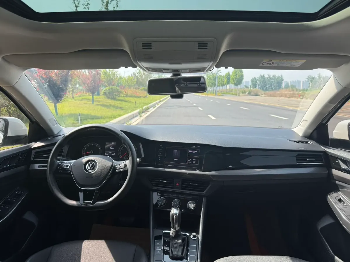 2021 Volkswagen Bora 1.5L 113HP L4 6AT,autocango,china used car exporter,china ev exporter,chinese used car exporter,chinese used ev exporter