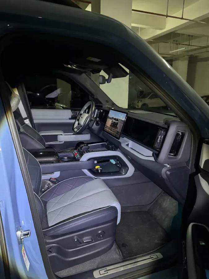 2023 FangChengBao Bao 5 1.5T 194HP L4 E-CVT PHEV 31.8KWH,autocango,china used car exporter,china ev exporter,chinese used car exporter,chinese used ev exporter