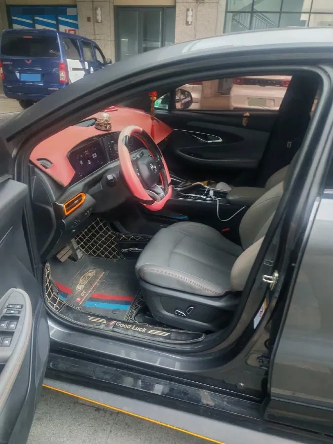 2022 ChangAn UNI-T 1.5T 188HP L4 7DCT,autocango,china used car exporter,china ev exporter,chinese used car exporter,chinese used ev exporter