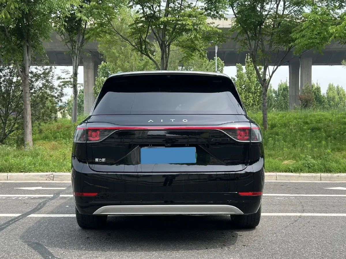 2024 AITO AITO M9 1.5T 152HP L4 REEV 42KWH,autocango,china used car exporter,china ev exporter,chinese used car exporter,chinese used ev exporter