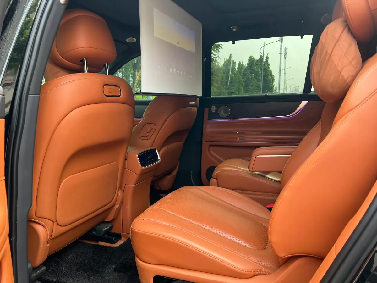 2024 AITO AITO M9 1.5T 152HP L4 REEV 42KWH,autocango,china used car exporter,china ev exporter,chinese used car exporter,chinese used ev exporter