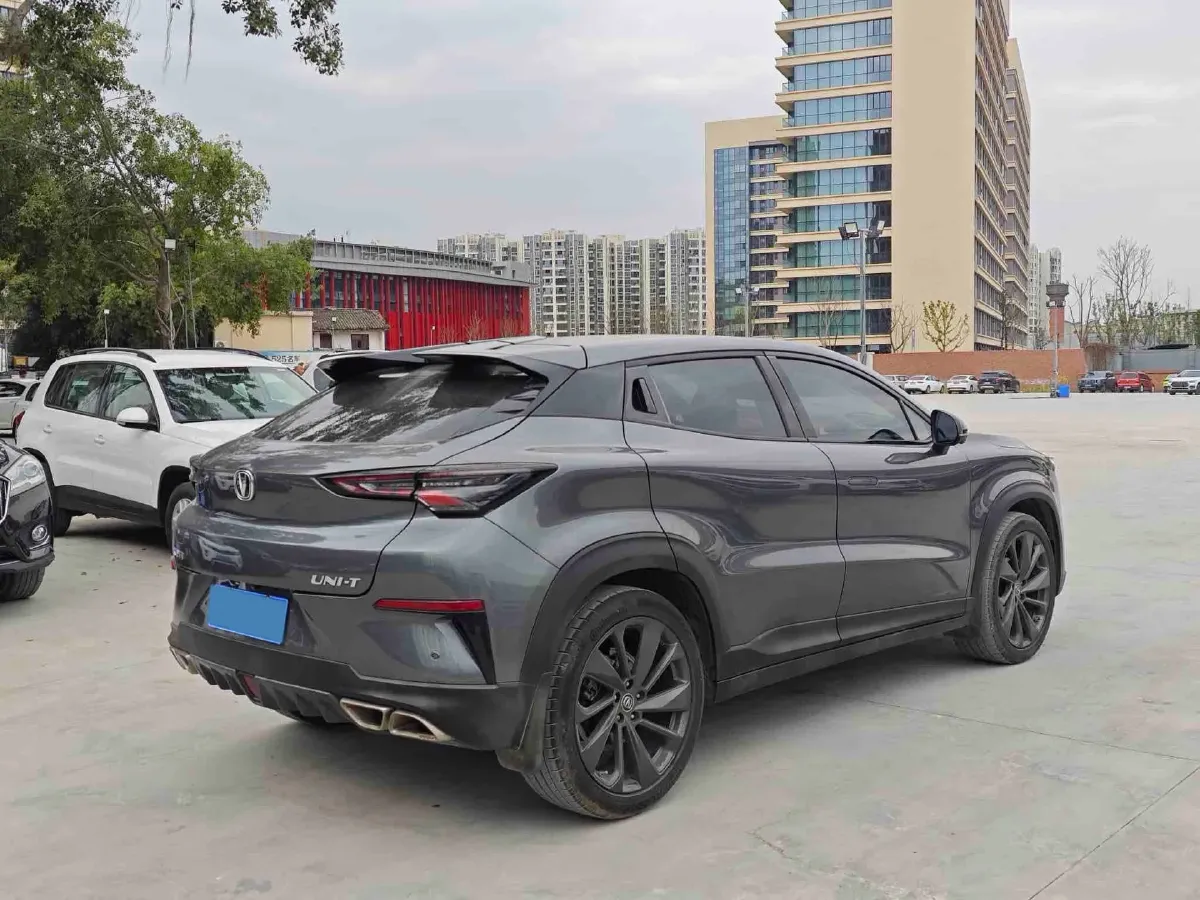 2020 ChangAn UNI-T 1.5T 180HP L4 7DCT,autocango,china used car exporter,china ev exporter,chinese used car exporter,chinese used ev exporter