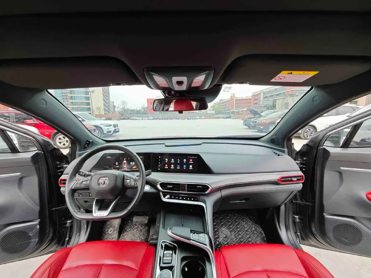 2020 ChangAn UNI-T 1.5T 180HP L4 7DCT,autocango,china used car exporter,china ev exporter,chinese used car exporter,chinese used ev exporter