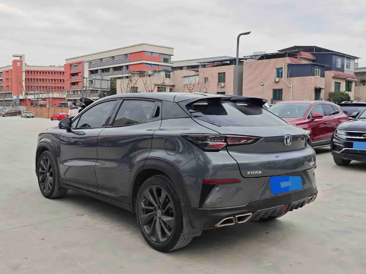 2020 ChangAn UNI-T 1.5T 180HP L4 7DCT,autocango,china used car exporter,china ev exporter,chinese used car exporter,chinese used ev exporter