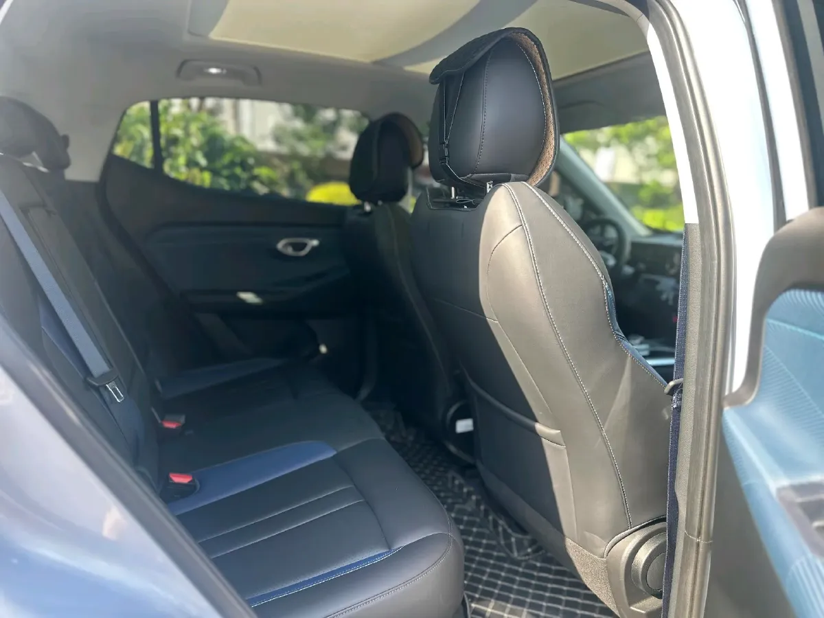 2023 GAC Trumpchi GS3 1.5T 177HP L4 7DCT,autocango,china used car exporter,china ev exporter,chinese used car exporter,chinese used ev exporter