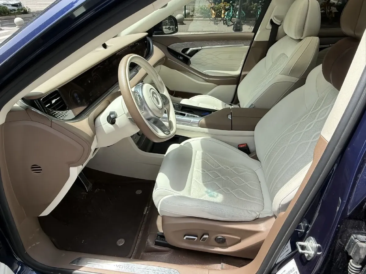 2021 Voyah FREE Range Extended 109HP REEV 33KWH,autocango,china used car exporter,china ev exporter,chinese used car exporter,chinese used ev exporter