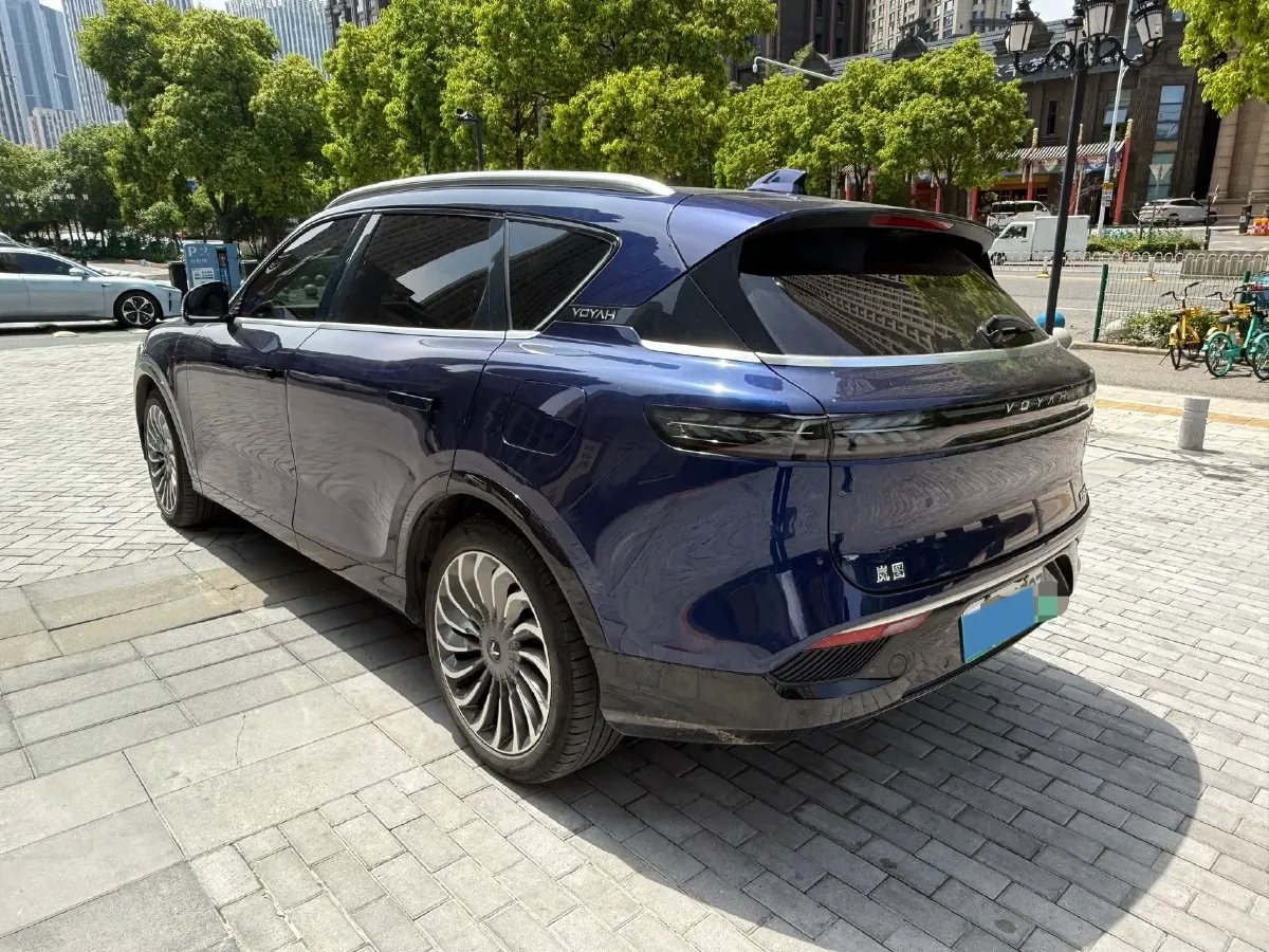 2021 Voyah FREE Range Extended 109HP REEV 33KWH,autocango,china used car exporter,china ev exporter,chinese used car exporter,chinese used ev exporter