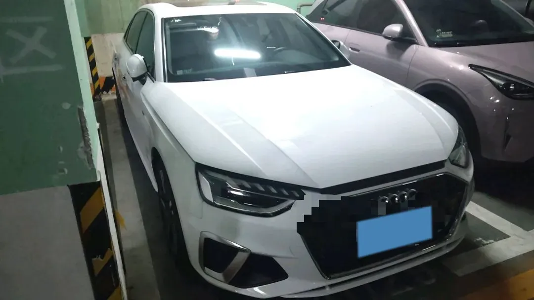 2020 Audi A4L 2.0T 190HP L4 7DCT,autocango,china used car exporter,china ev exporter,chinese used car exporter,chinese used ev exporter