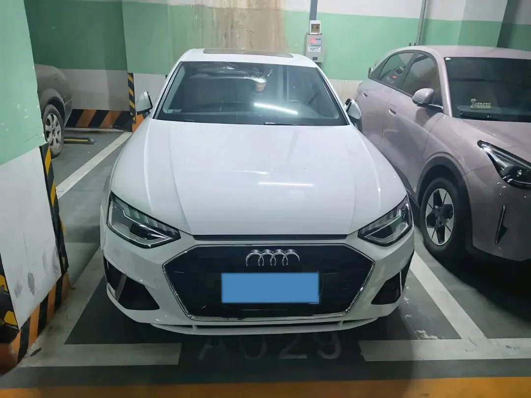 2020 Audi A4L 2.0T 190HP L4 7DCT,autocango,china used car exporter,china ev exporter,chinese used car exporter,chinese used ev exporter