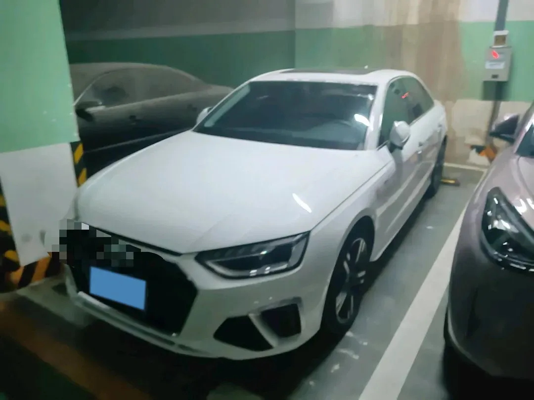 2020 Audi A4L 2.0T 190HP L4 7DCT,autocango,china used car exporter,china ev exporter,chinese used car exporter,chinese used ev exporter