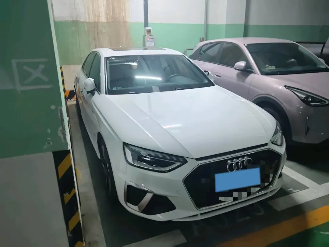 2020 Audi A4L 2.0T 190HP L4 7DCT,autocango,china used car exporter,china ev exporter,chinese used car exporter,chinese used ev exporter