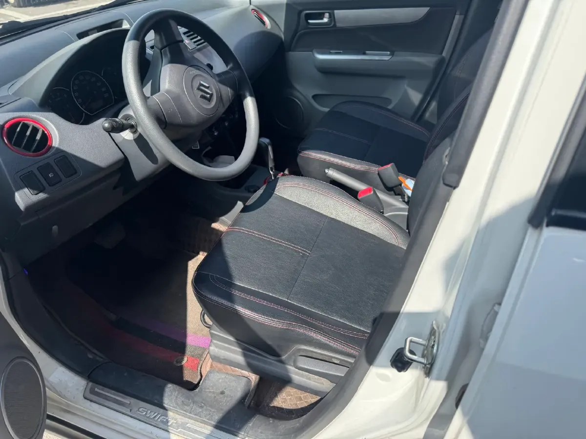 2016 Suzuki Swift 1.5L 103HP L4 4AT,autocango,china used car exporter,china ev exporter,chinese used car exporter,chinese used ev exporter