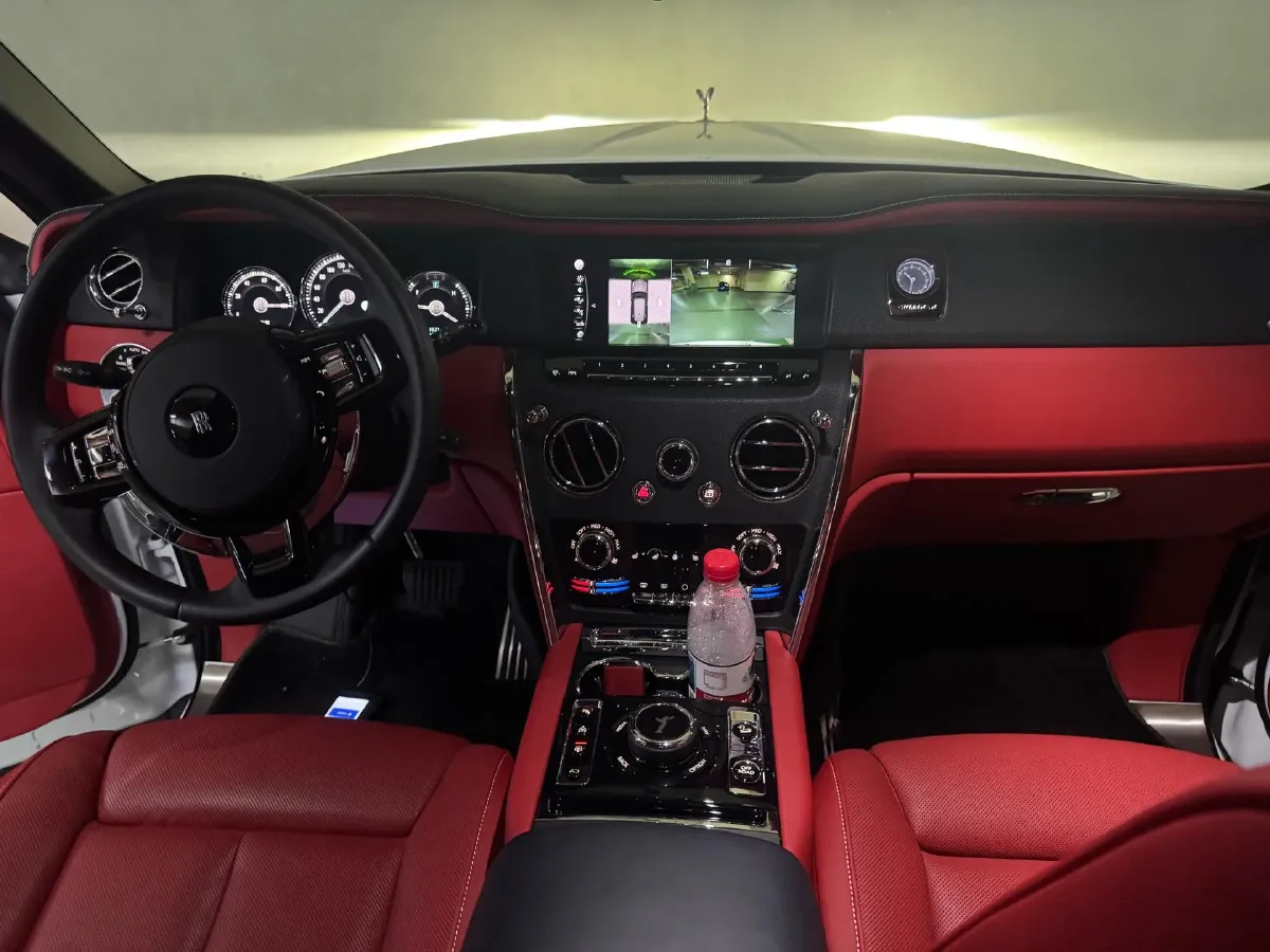 2018 Rolls-Royce Cullinan 6.7T 571HP V12 8AT,autocango,china used car exporter,china ev exporter,chinese used car exporter,chinese used ev exporter