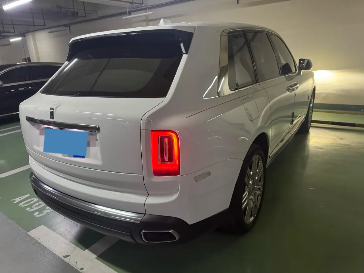 2018 Rolls-Royce Cullinan 6.7T 571HP V12 8AT,autocango,china used car exporter,china ev exporter,chinese used car exporter,chinese used ev exporter